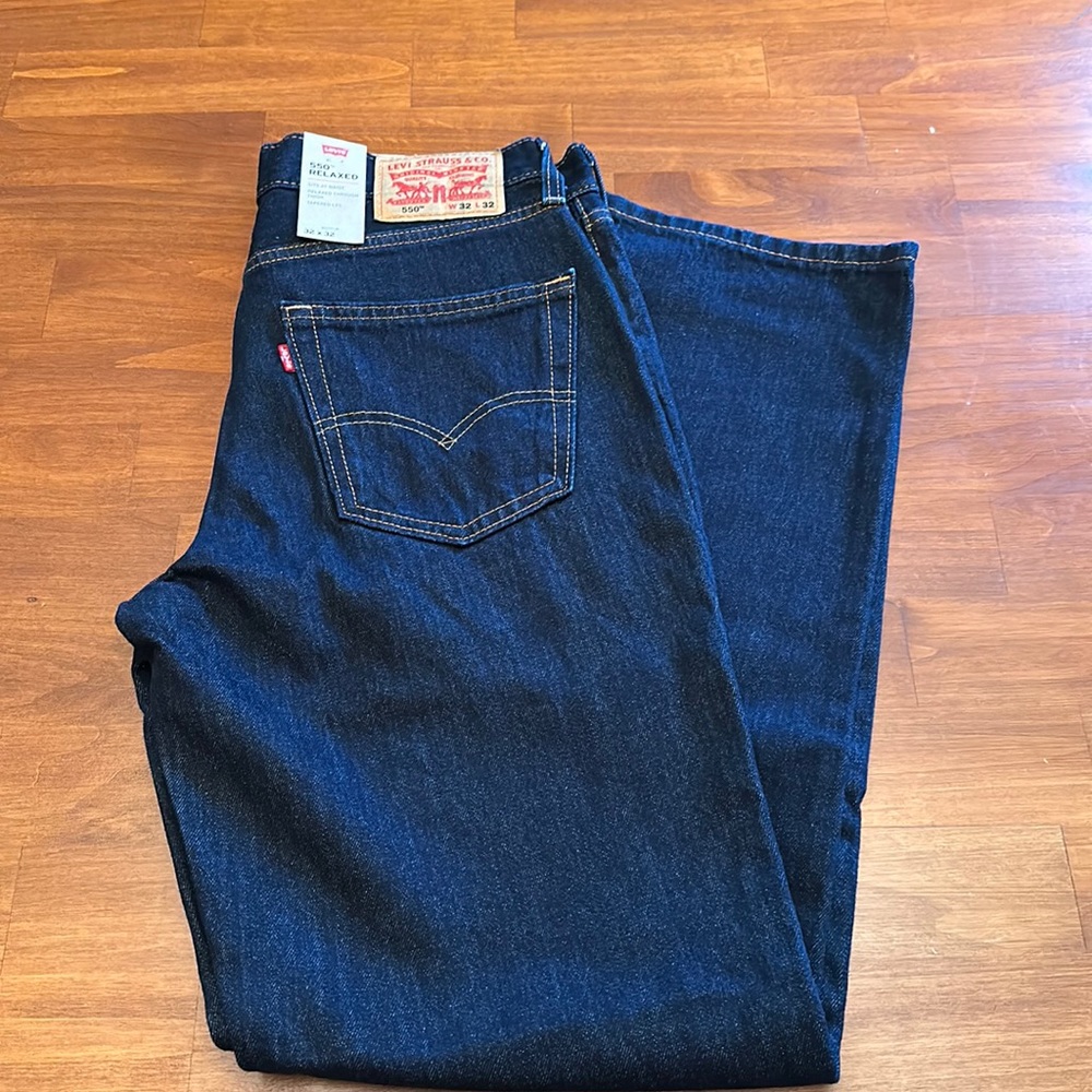 COPY - Men’s Levi’s 550 Relaxed jeans. Size 32 x 32